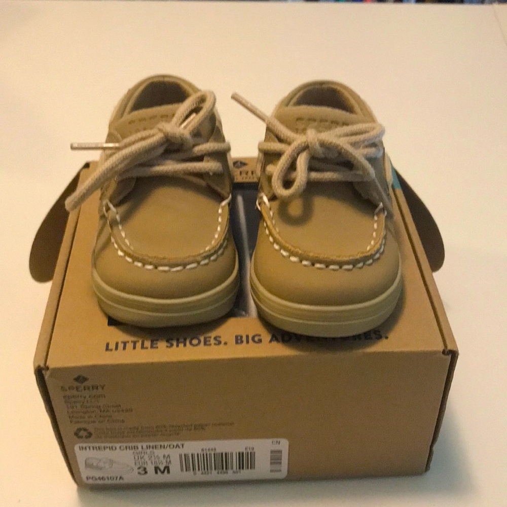 NIB Sz 3 Sperry Intrepid Crib Shoe in Oat